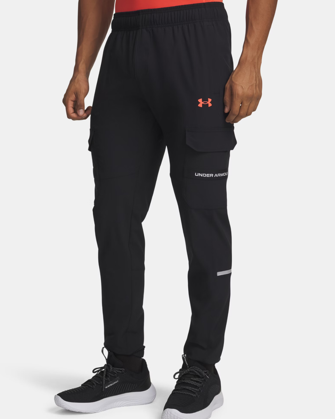 Under Armour - Tech Utility Woven Pants - Black/Venom Red