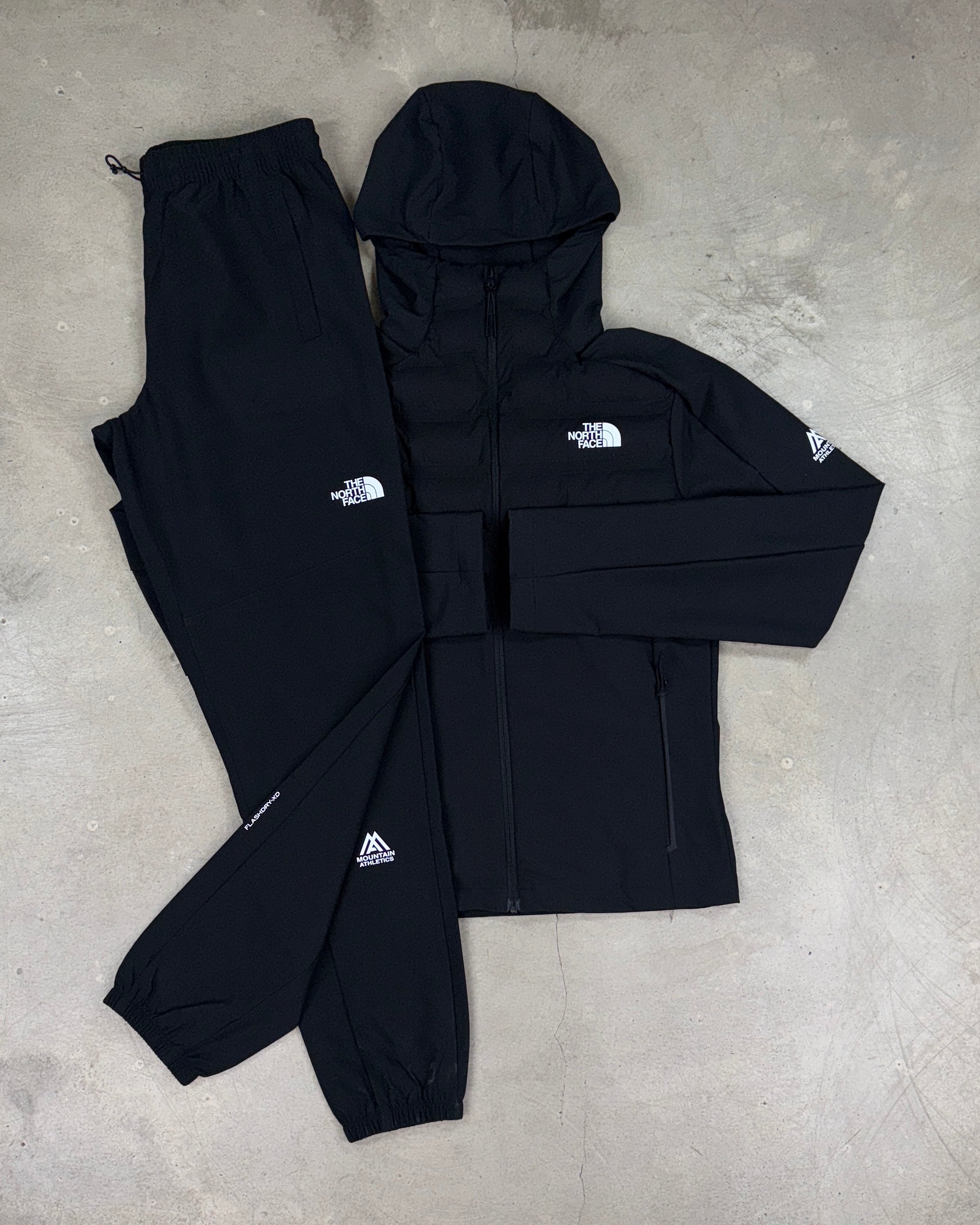 The North Face - MA Cari Tracksuit - Black
